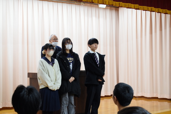 【行事】2学期終業式/クリスマスパーティーを行いました